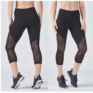 Fabletics Brogan Capri II Leggings